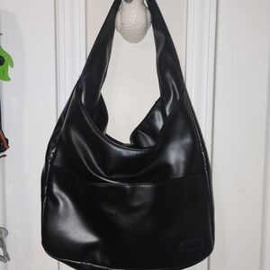 Chic Black Leather Shoulder Bag